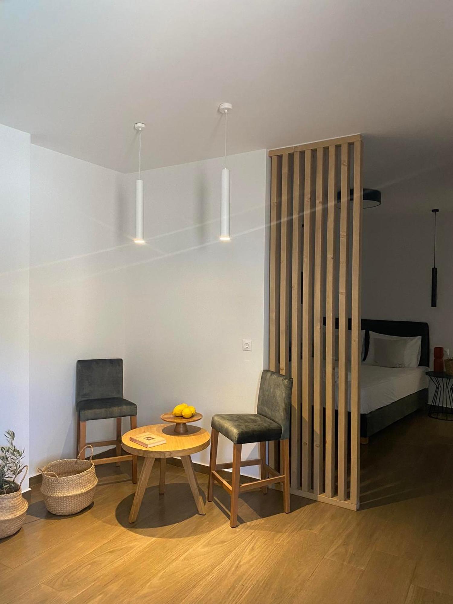 Oniropetra Luxury Suites Armakha Bagian luar foto