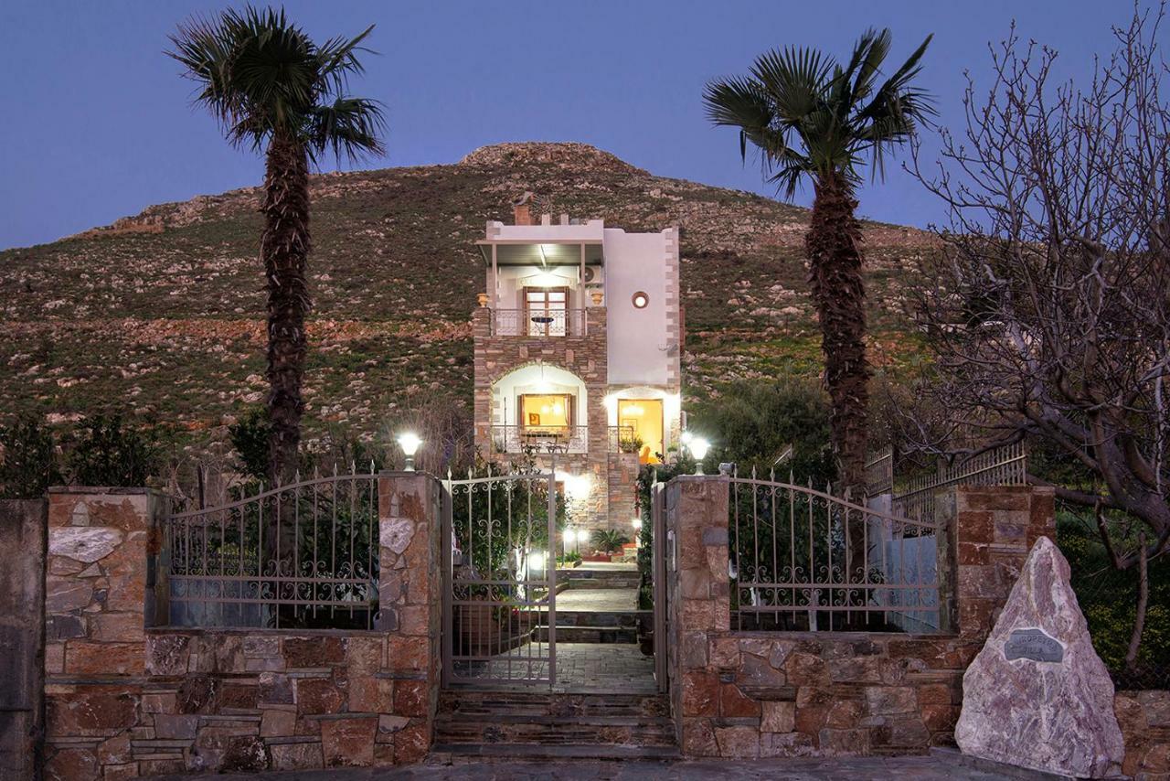 Oniropetra Luxury Suites Armakha Bagian luar foto