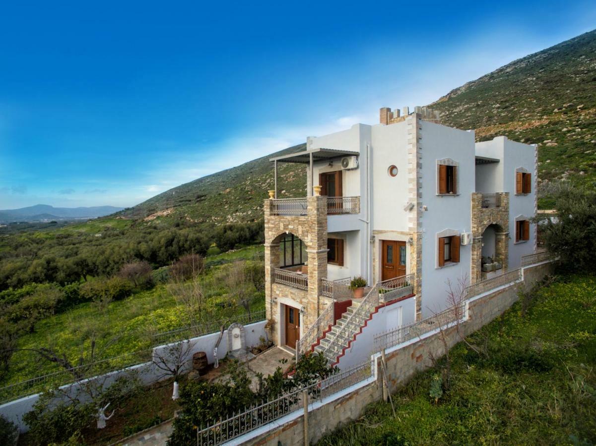 Oniropetra Luxury Suites Armakha Bagian luar foto