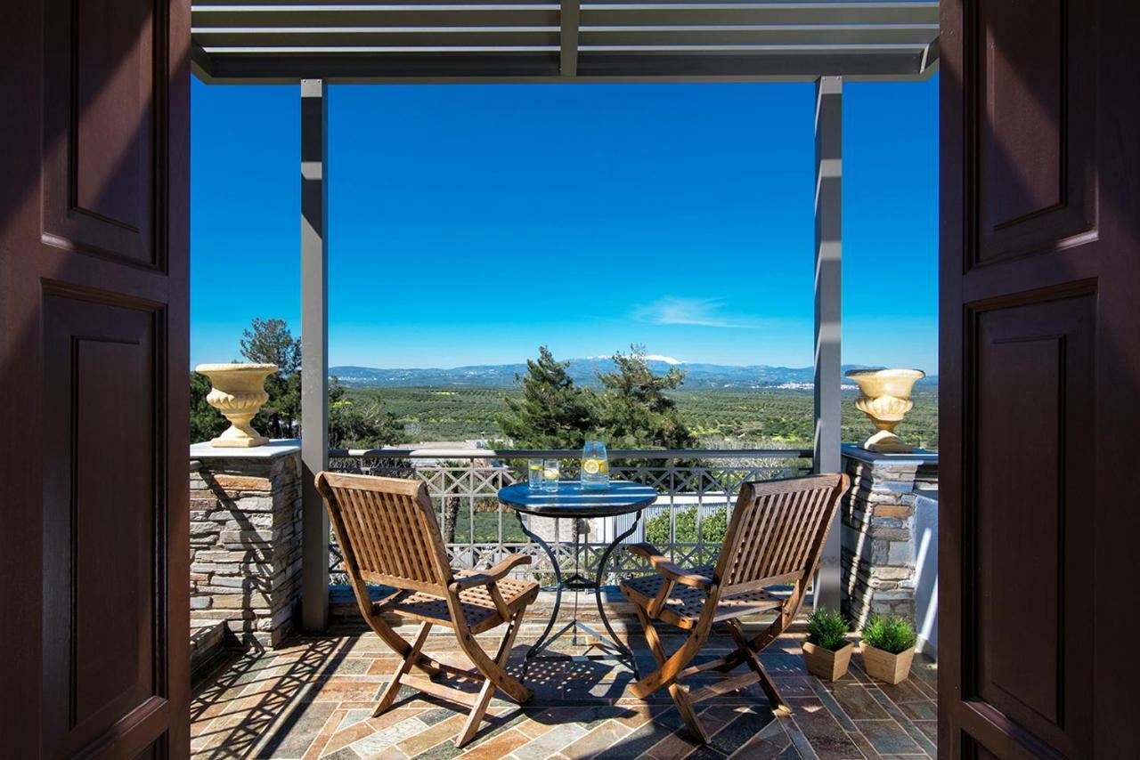 Oniropetra Luxury Suites Armakha Bagian luar foto