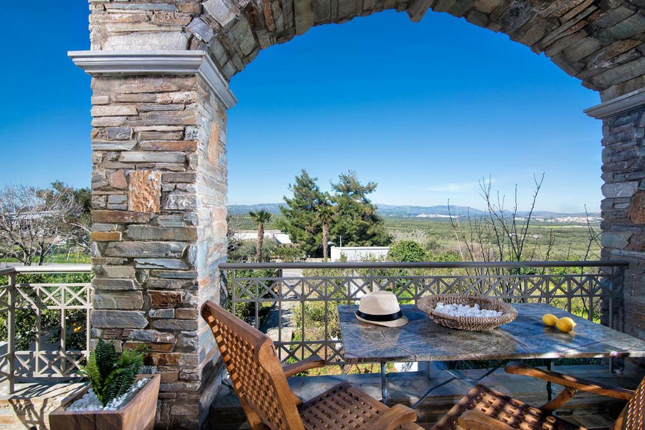 Oniropetra Luxury Suites Armakha Bagian luar foto